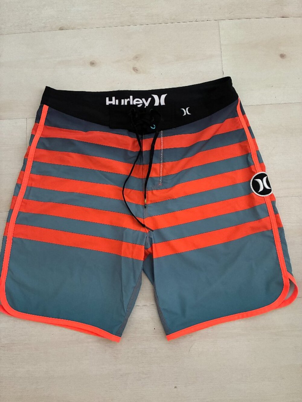 Hurley Phantom Block Party 18" Boardshorts Men's Gray Orange Striped Size 31